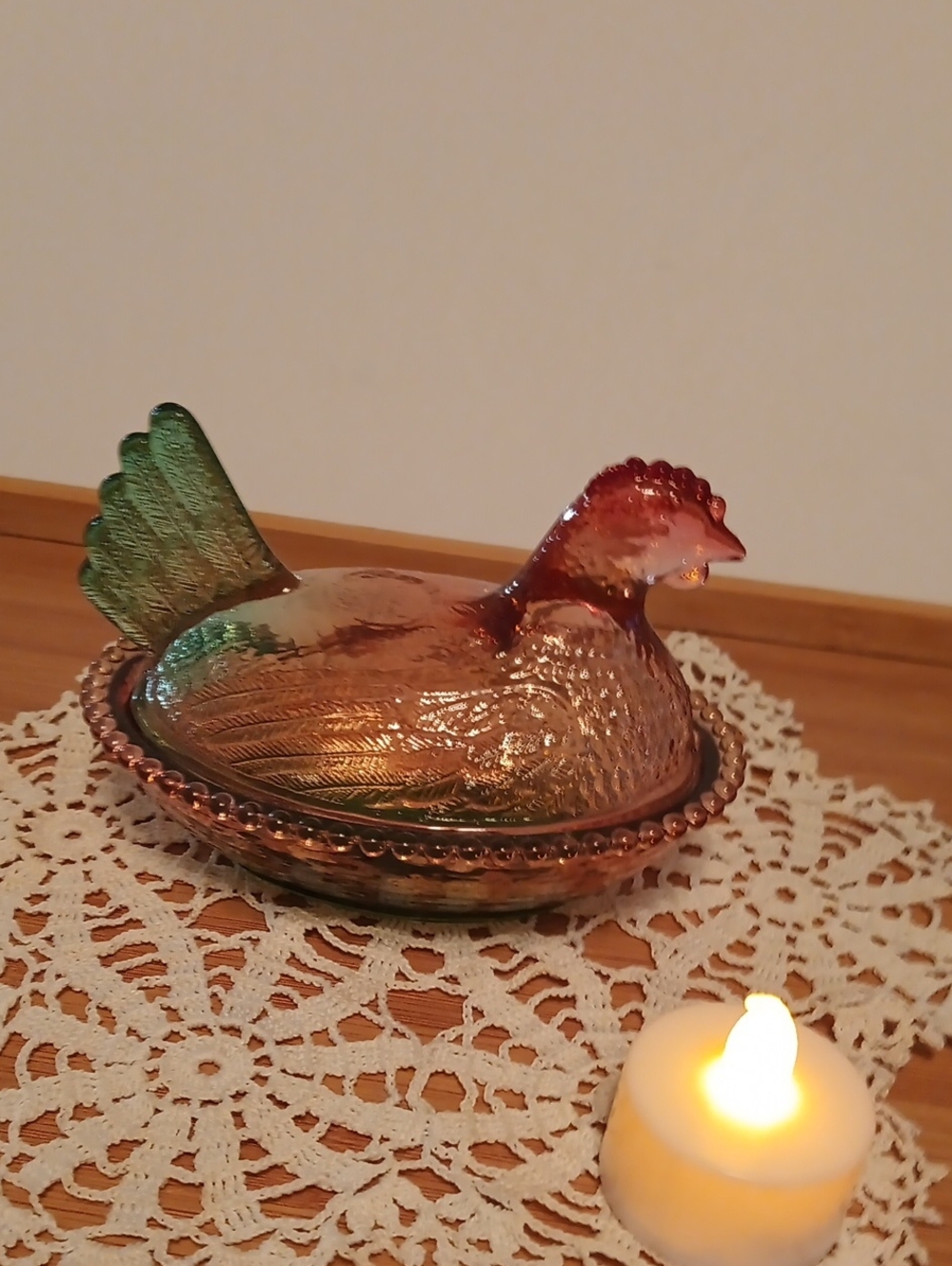 Vintage Inspired Glass Hen on Nest Dish - Amber, Green And Pink 4.5 Inches Long